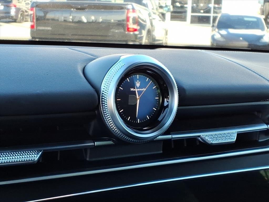 2026 Maserati Grecale Modena V6 - Photo 11
