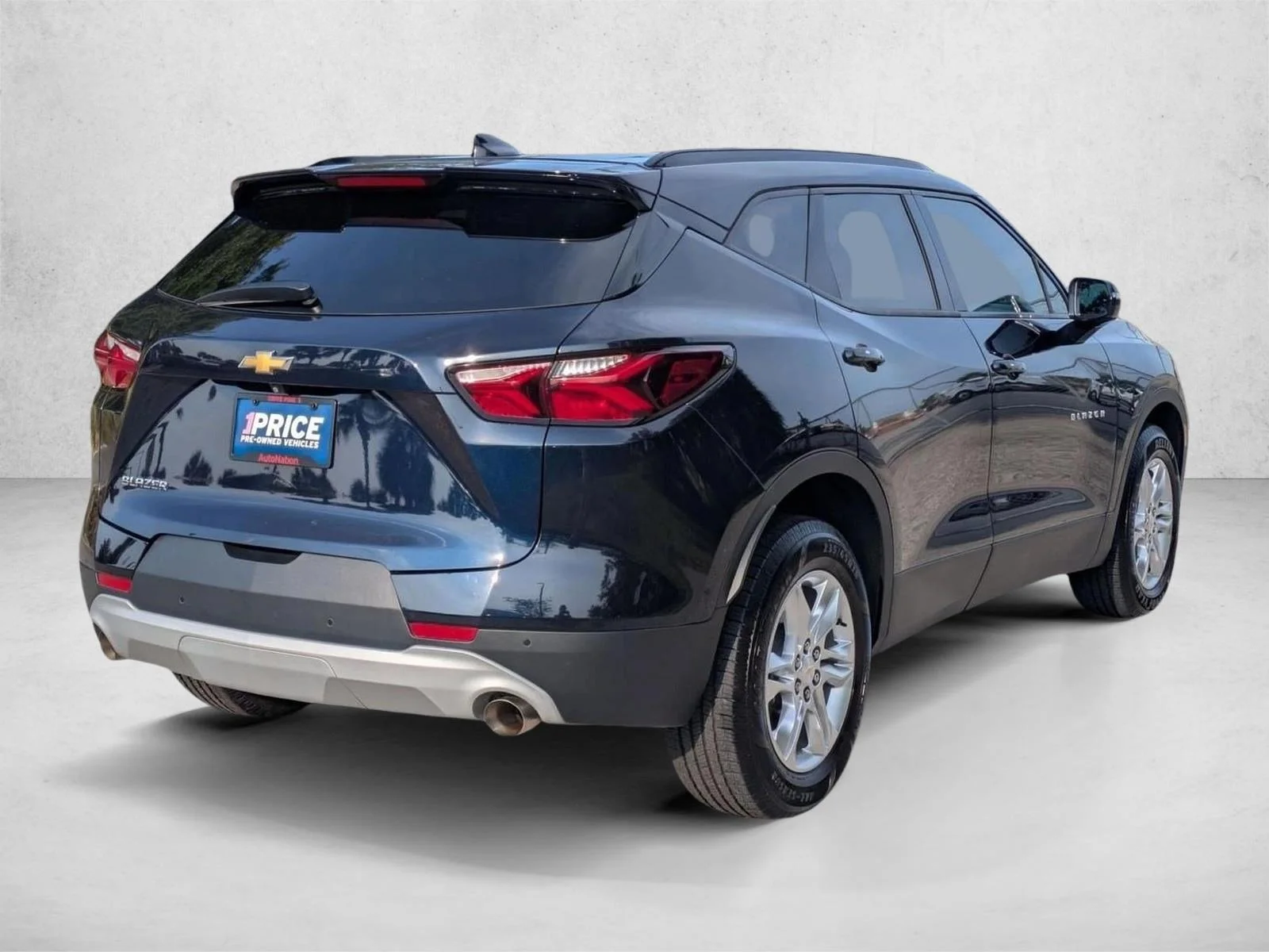Used 2020 Midnight Blue Metallic Chevrolet LT image 5