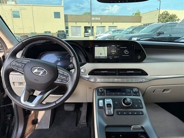Used 2020 Black Hyundai Limited image 12