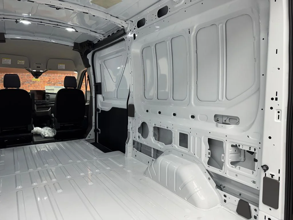 New 2026 Oxford White Ford Cargo Van image 27