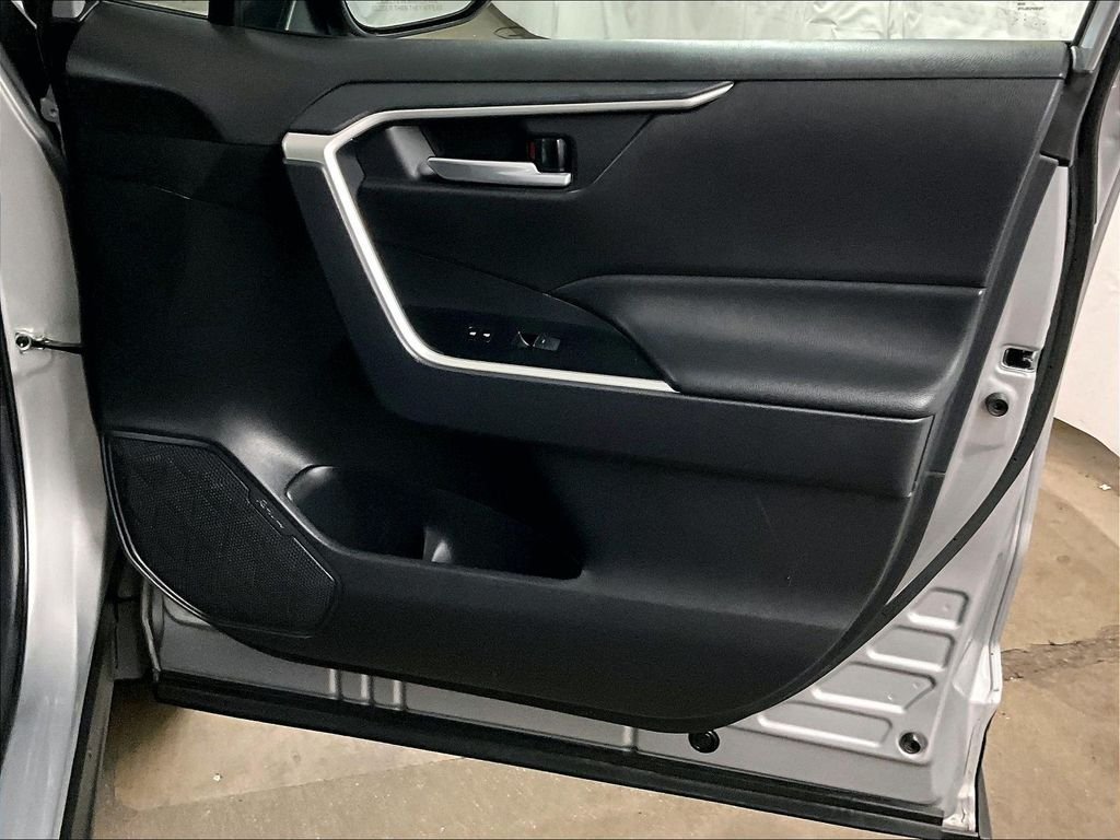 Used 2025 Silver Toyota XLE image 12