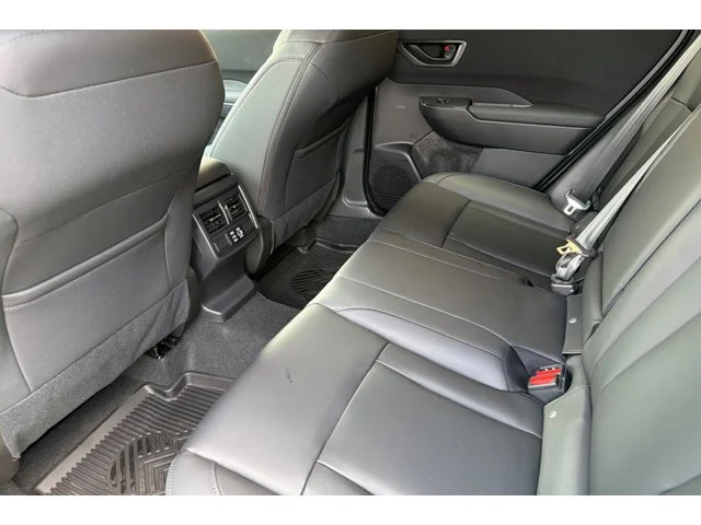 New 2026 CRYSTAL WHITE PEARL Subaru Premium image 39