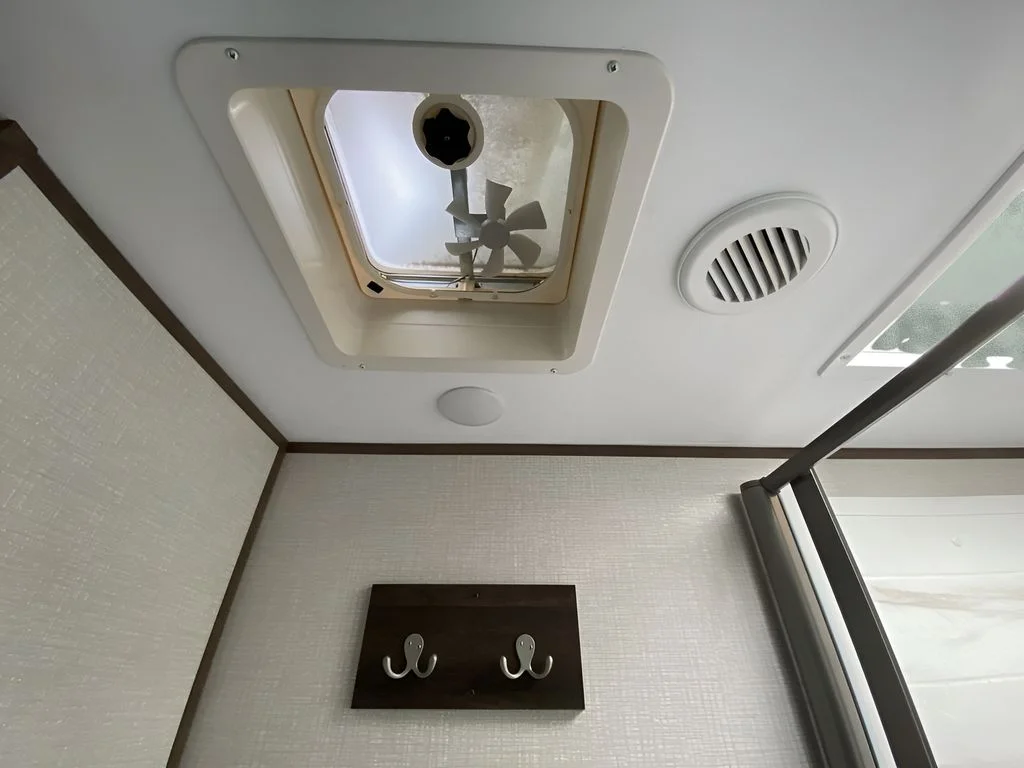 Used 2020 White KZ-RV  image 47