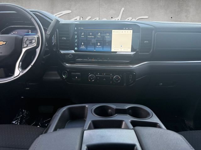 Used 2024 Summit White Chevrolet LT image 4
