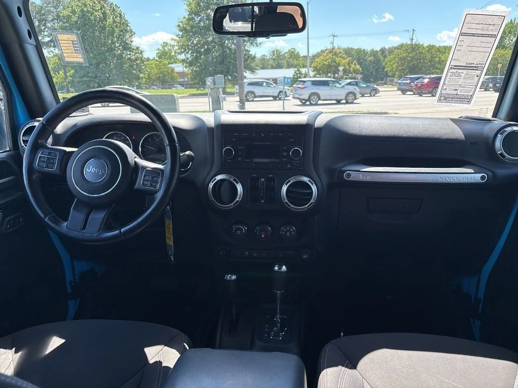 Used 2017 Blue Jeep Unlimited Rubicon image 10