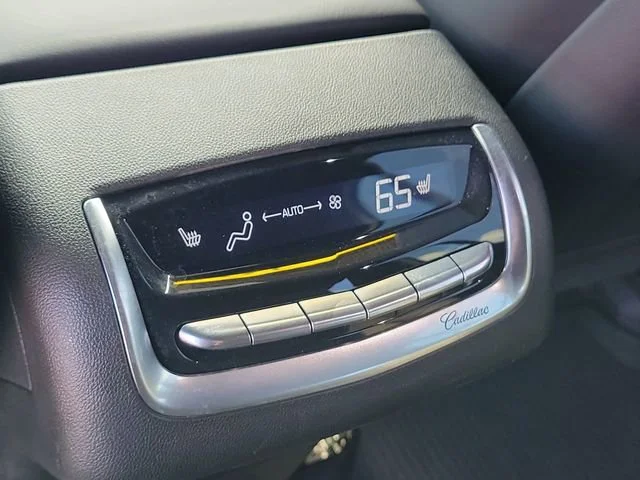 2025 Cadillac XT6 Premium Luxury - Photo 18