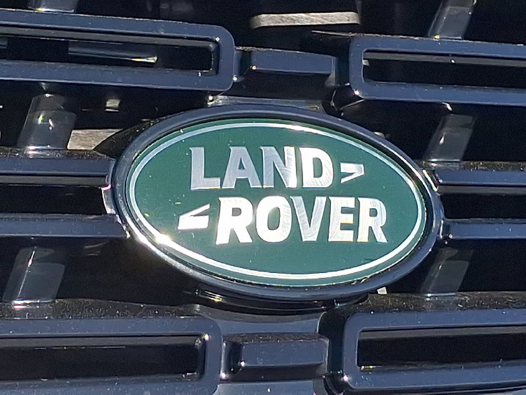New 2027 Borasco Grey Land Rover SE image 18