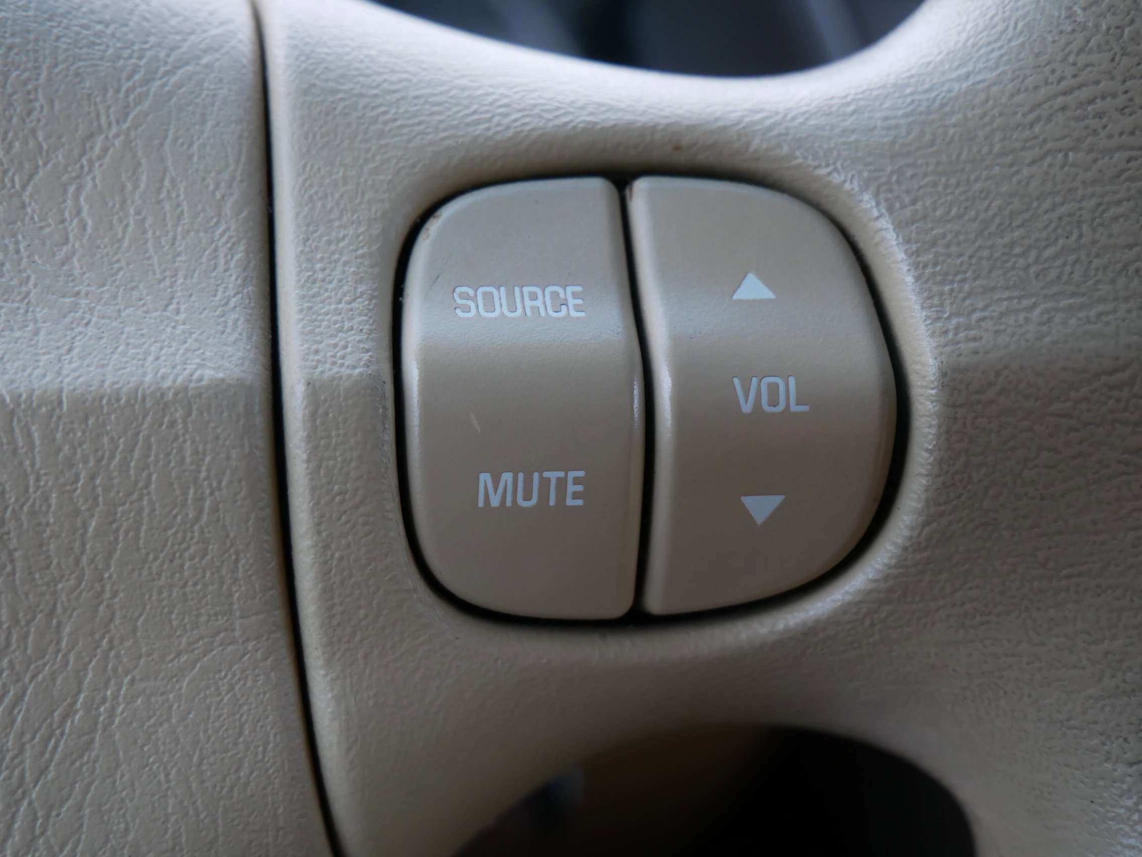 Used 2003 Silverleaf Metallic Buick CX image 25