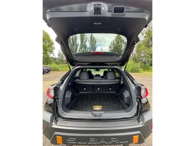 New 2026 CRYSTAL BLACK SILICA Subaru Wilderness image 9