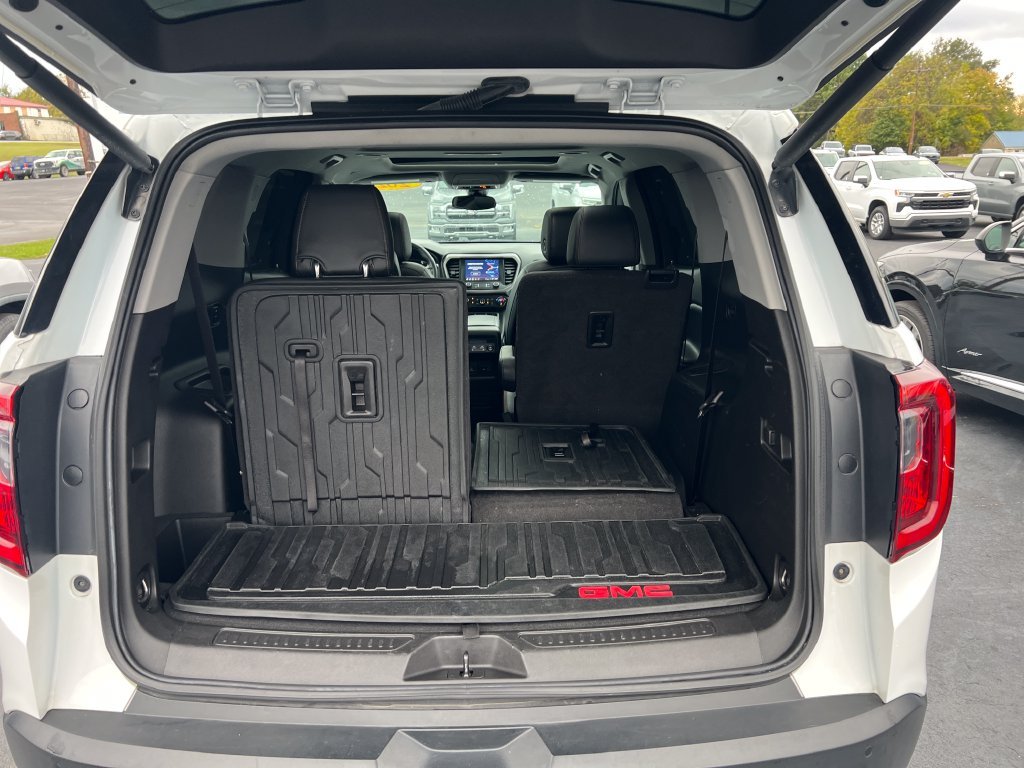 Used 2021 White GMC AT4 image 29