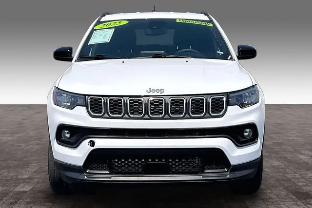 Certified Used 2025 White Jeep Latitude image 3