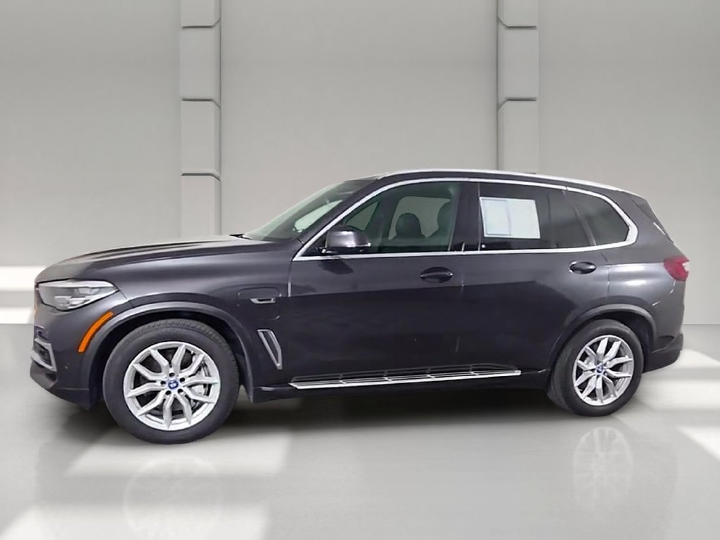 Certified Used 2022 Dark Graphite Metallic BMW xDrive45e image 48