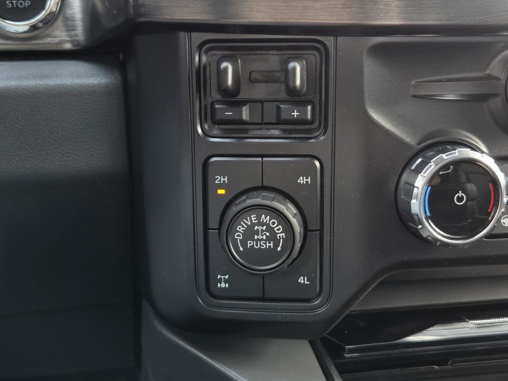 New 2026 Carbonized Gray Metallic Ford F-250® Lariat® image 30