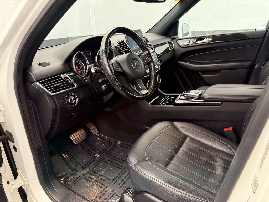 Used 2019 White Mercedes-Benz GLE 400 image 59