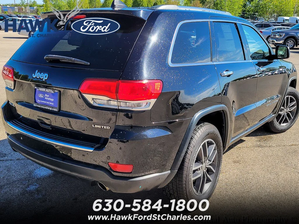 Certified Used 2018 Diamond Black Crystal Pearlcoat Jeep Limited image 6