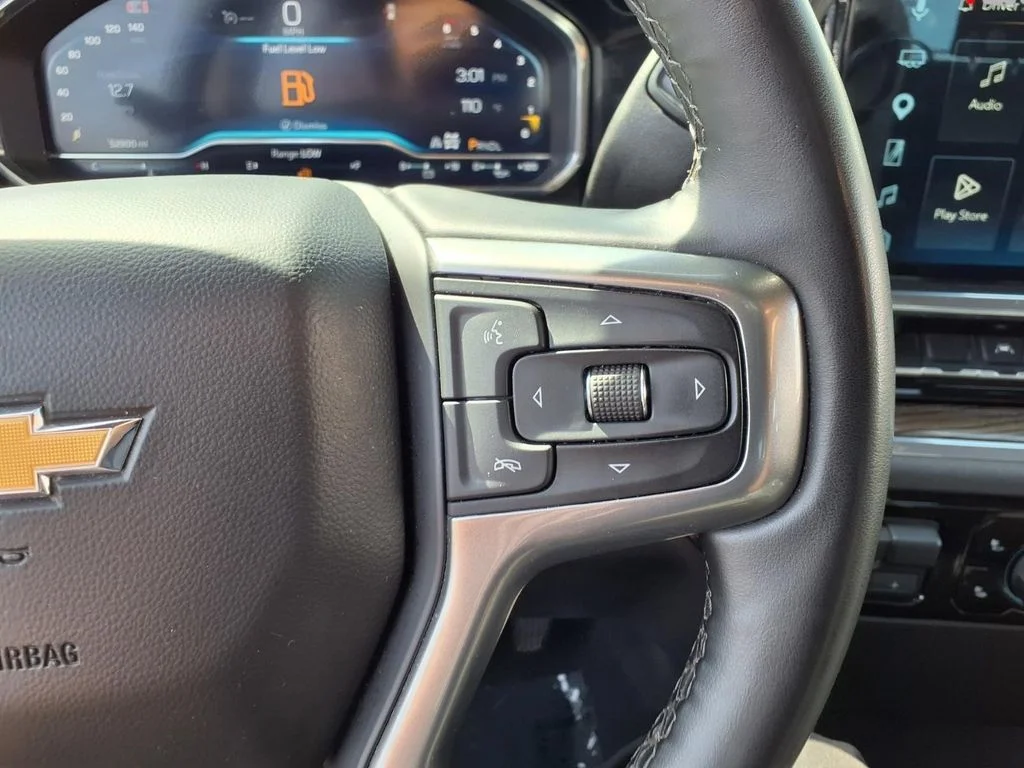 Used 2025 Gray Chevrolet LT image 13