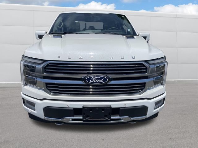 Used 2024 Star White Ford Platinum image 9