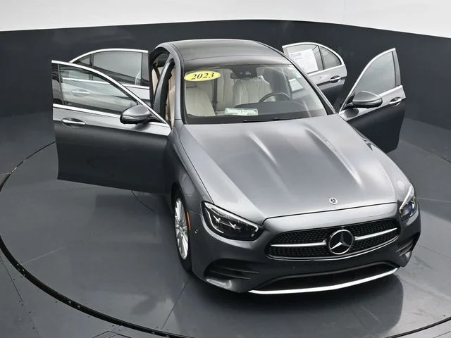 Used 2023  Mercedes-Benz E 350 image 32