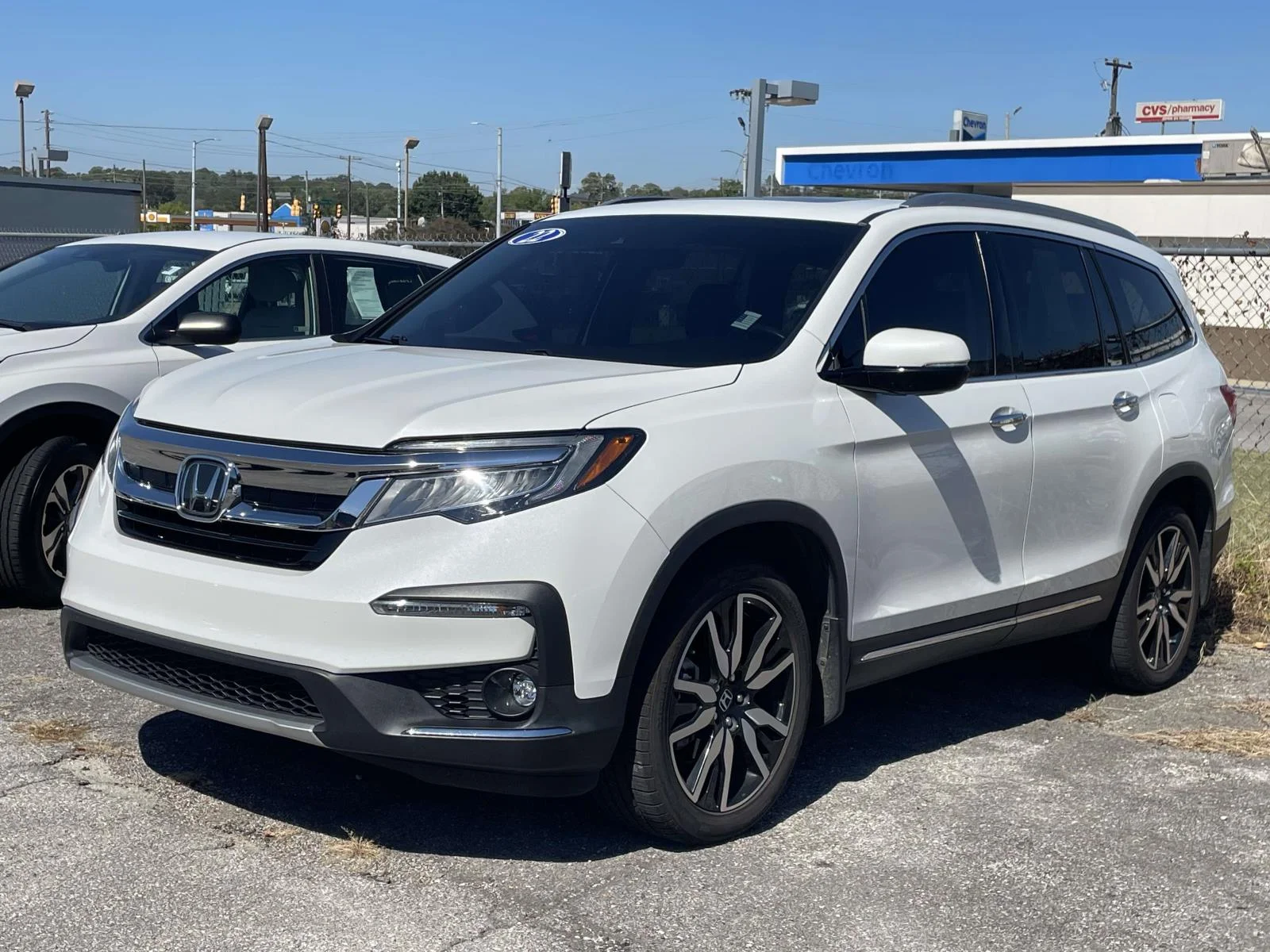 Used 2022 White Honda Touring image 3