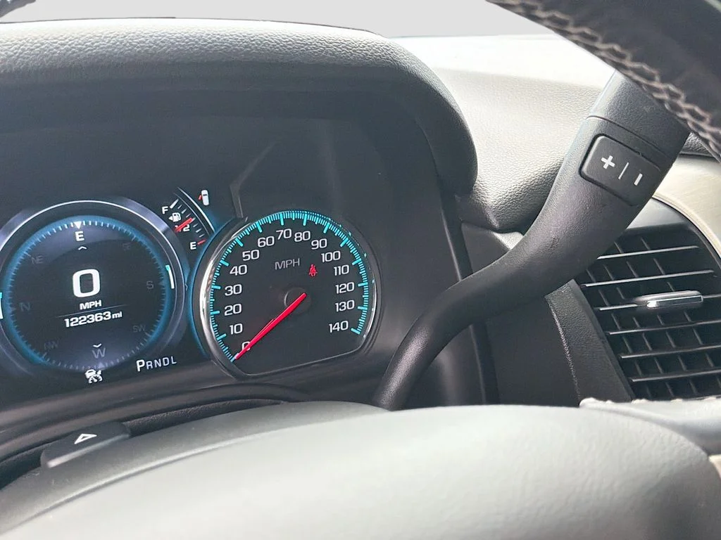 Used 2019 Onyx Black GMC Denali image 17