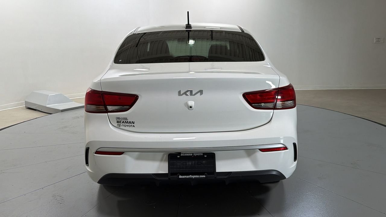 Used 2022 White Kia LX image 4