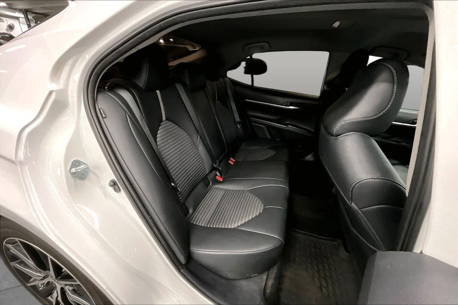Used 2024 Ice Cap Toyota SE image 20