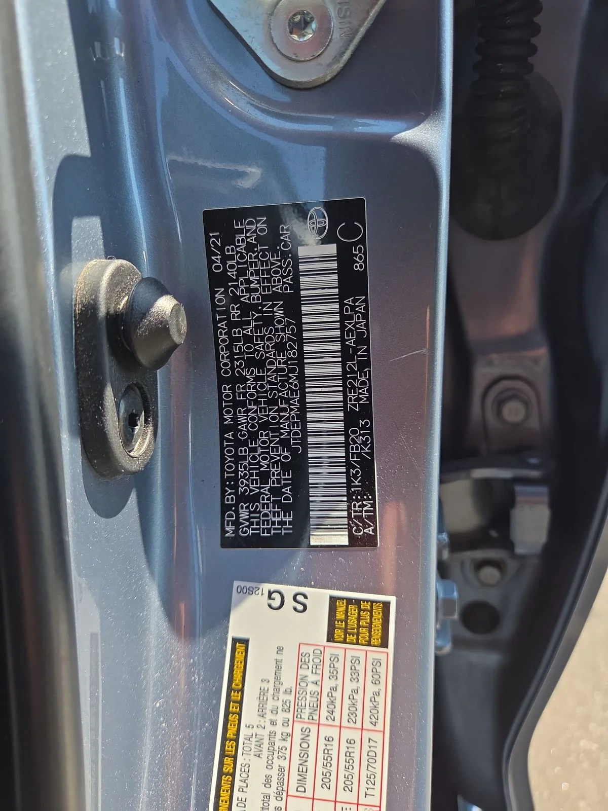 Used 2021 Celestite Toyota LE image 30