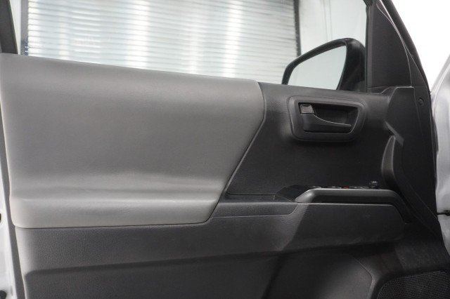Used 2022  Toyota SR image 14