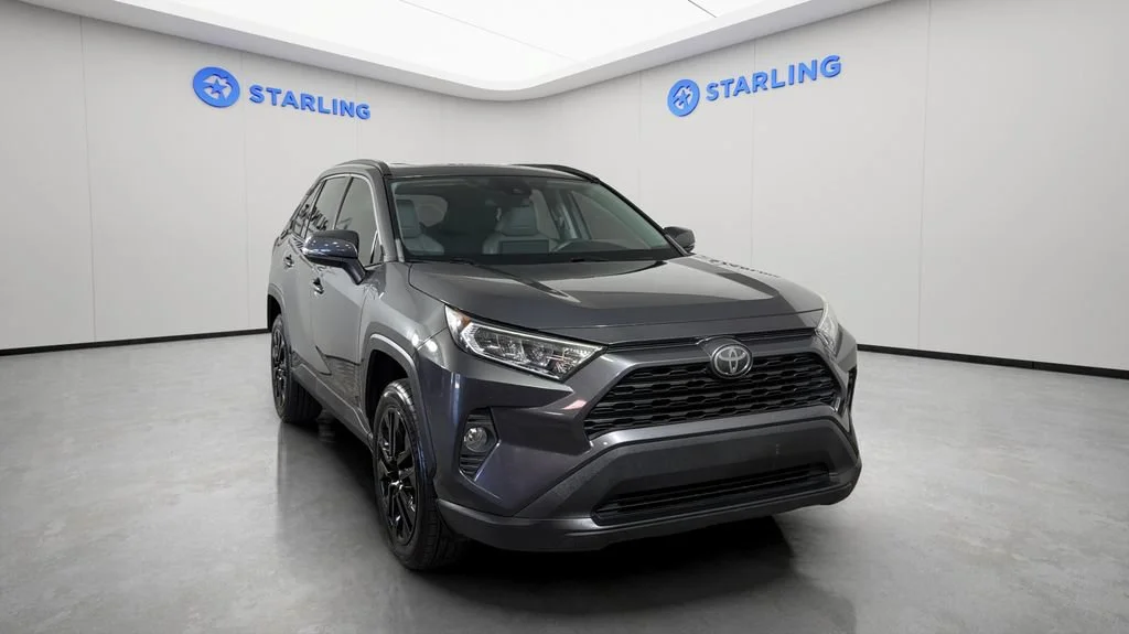 2020 Toyota RAV4 XLE Premium - Photo 15