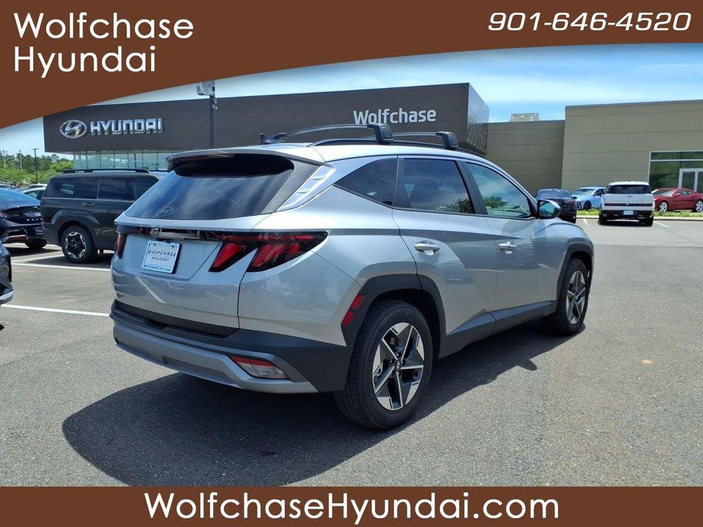 New 2026 Silver Hyundai SEL FWD image 5