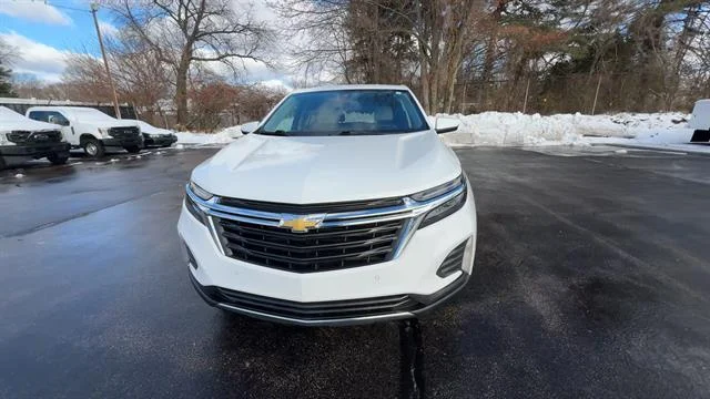 Used 2023 Summit White Chevrolet LT image 3