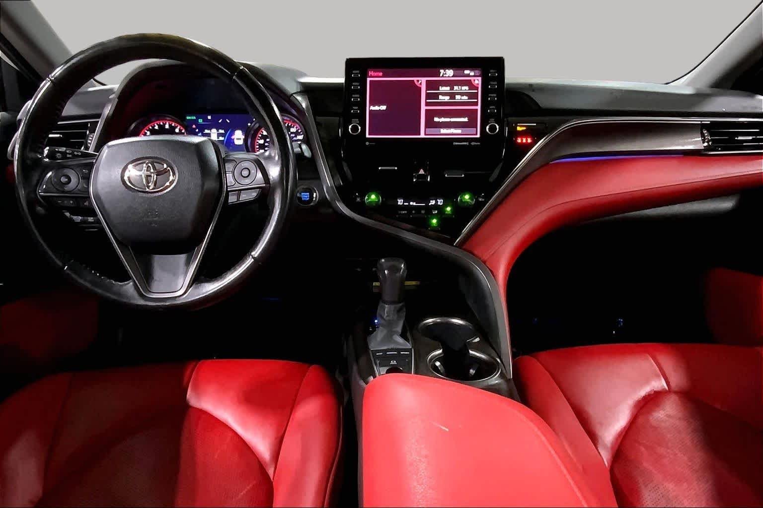 Used 2021 Wind Chill Pearl Toyota XSE image 16