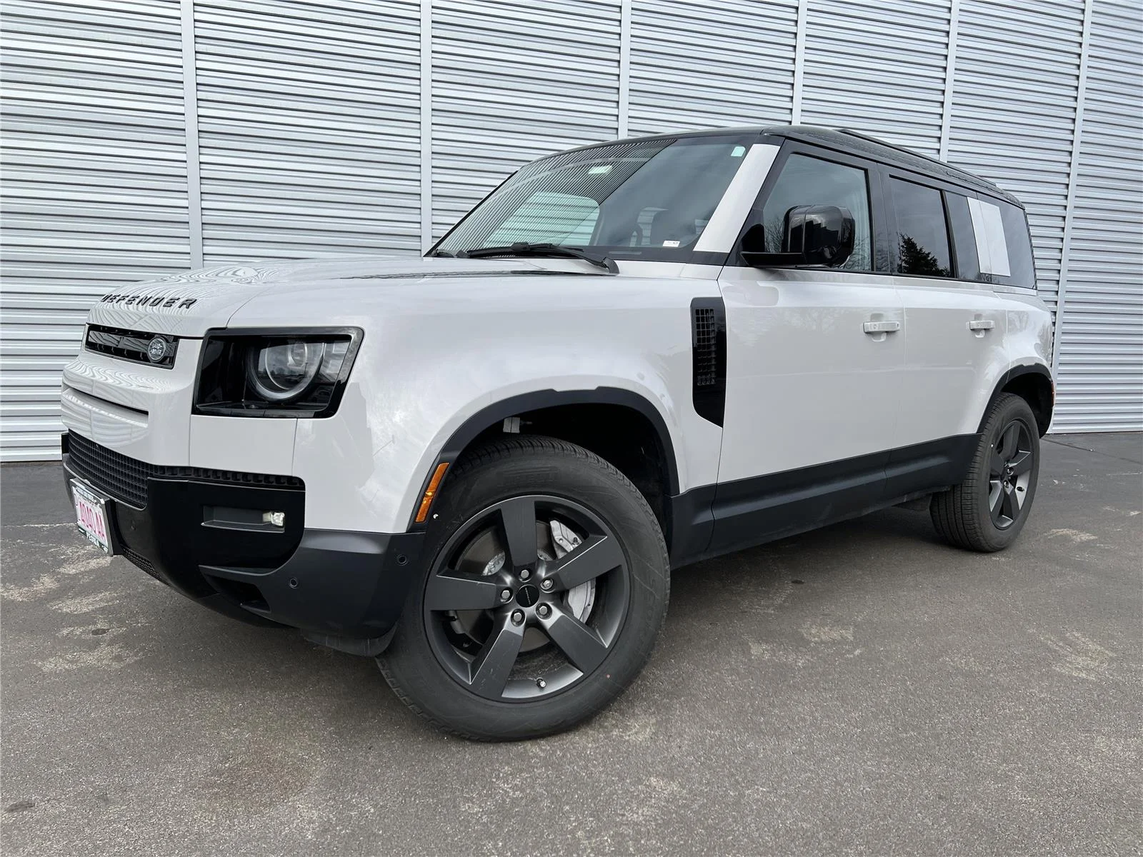 2026 Land Rover Defender 110 S P300's photo