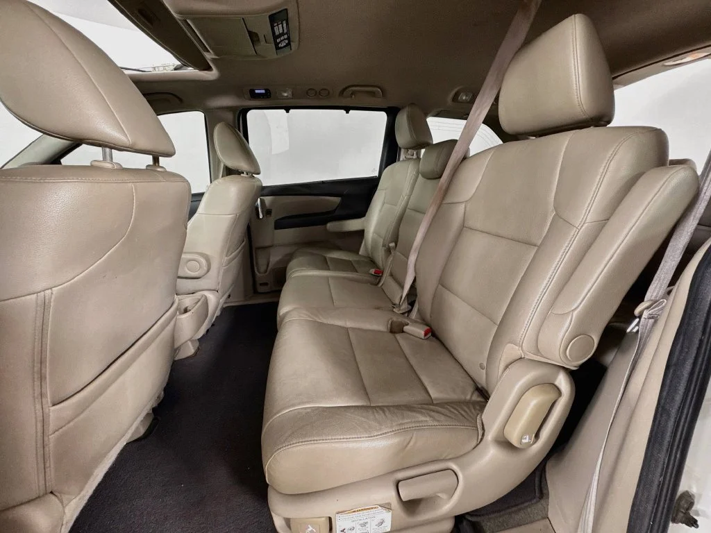 Used 2015 White Honda EX-L image 30