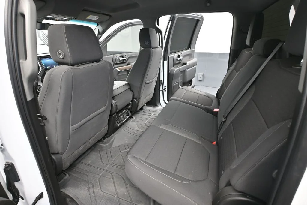 Used 2022  Chevrolet LT image 40