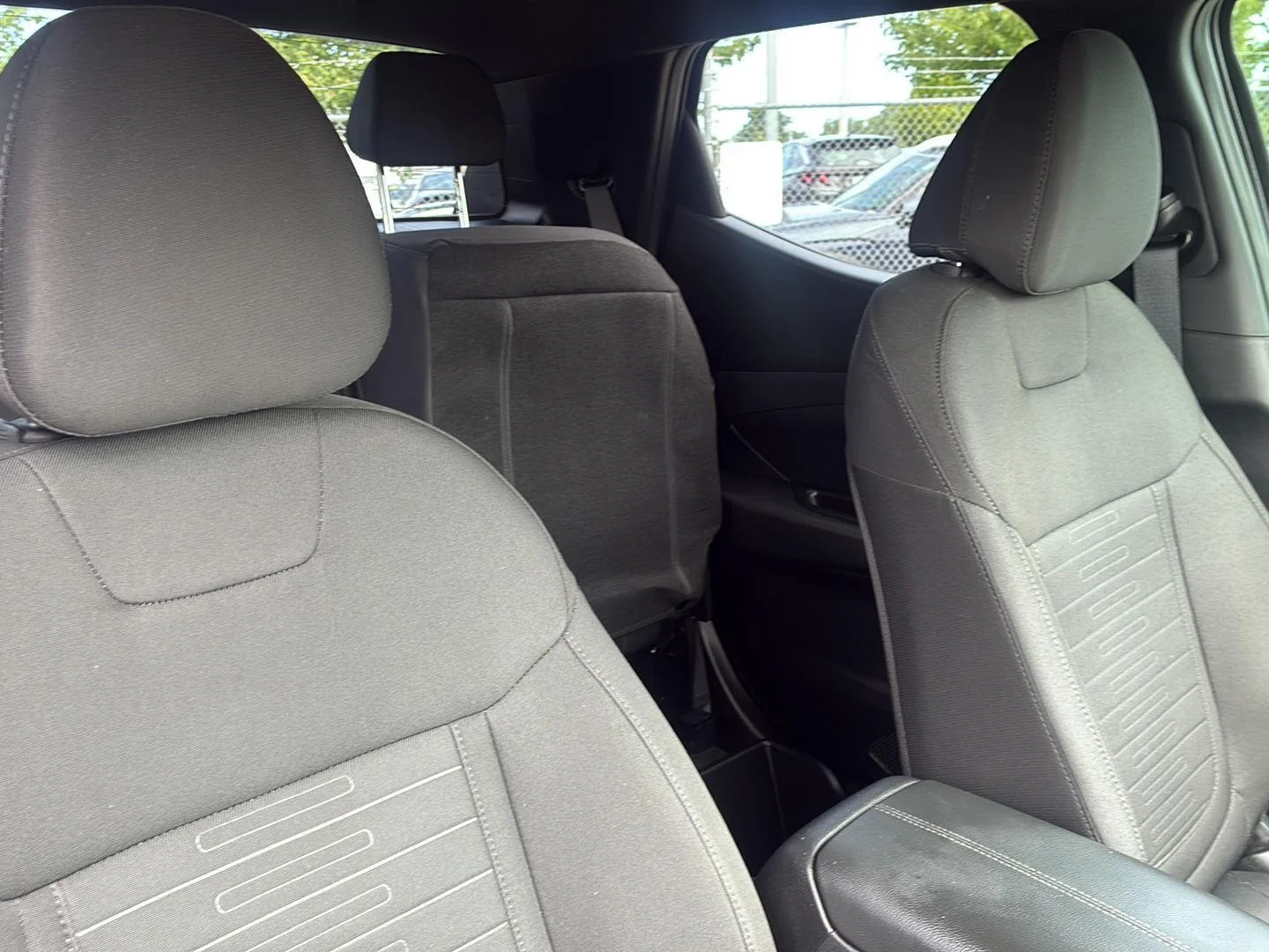 Used 2022 Phantom Black Hyundai SEL image 16