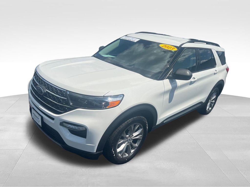 Used 2023 White Ford XLT image 9