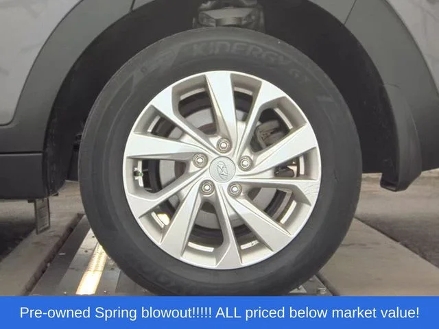 Used 2020 Gray Hyundai Value image 12