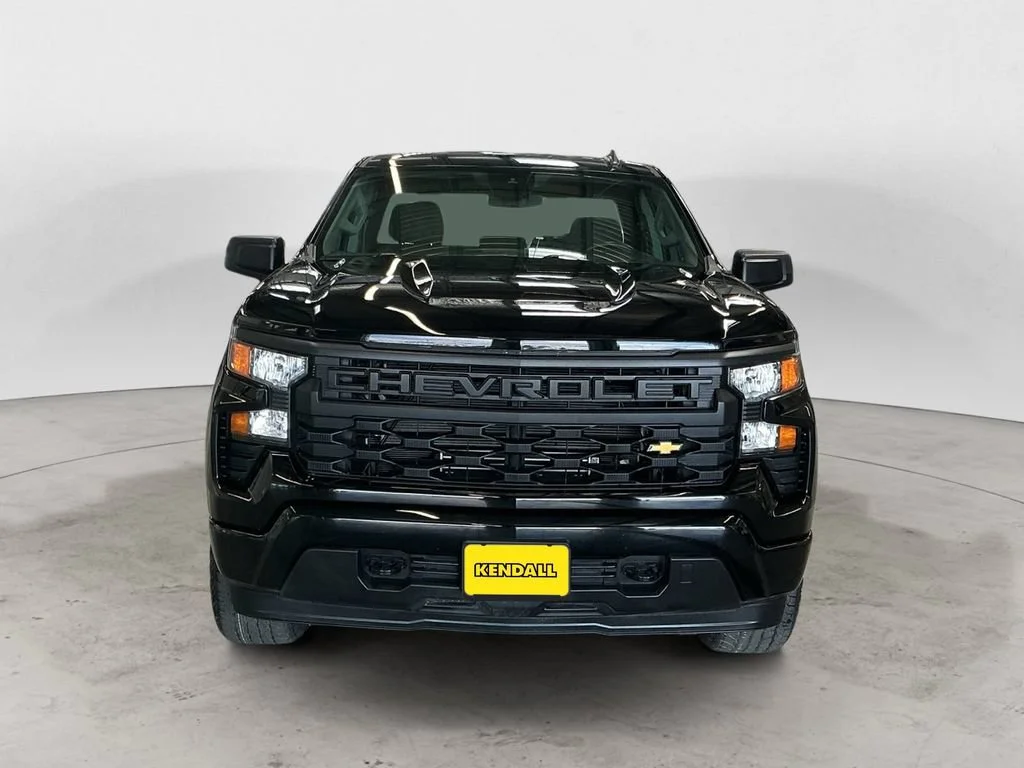 Used 2025 Black Chevrolet Custom image 2