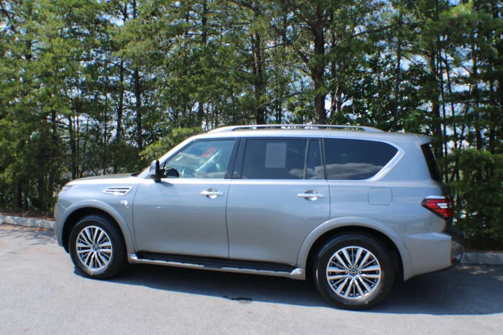 Used 2021 Gray Nissan SL image 3