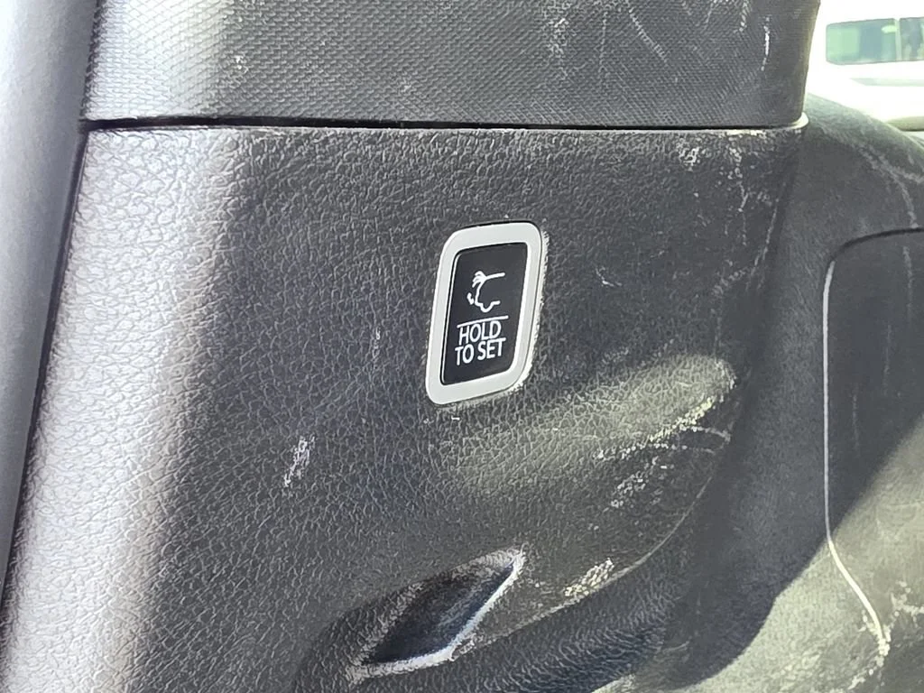 Used 2023 White Jeep Series II image 13
