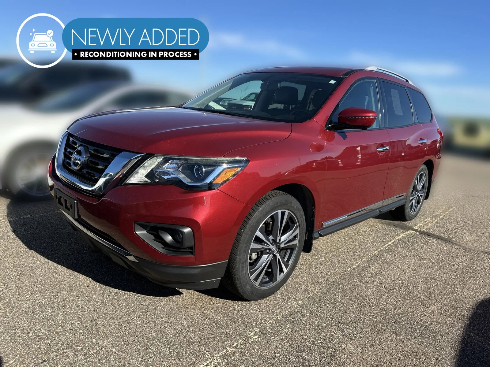 Used 2017 Red Nissan Platinum image 1