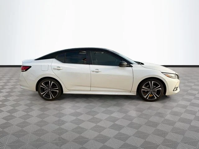 Used 2023 White Nissan SR image 8
