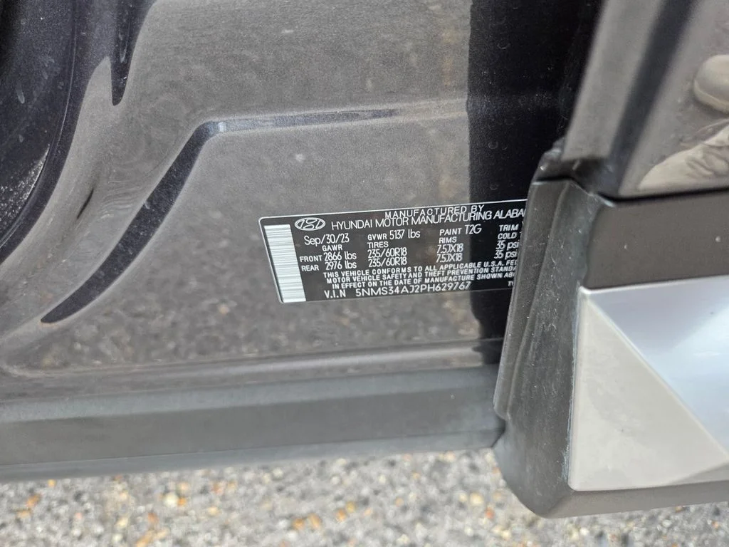 Used 2023 Gray Hyundai SEL image 32