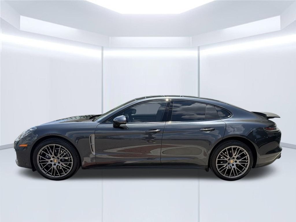 Used 2023  Porsche 4 Platinum Edition image 3