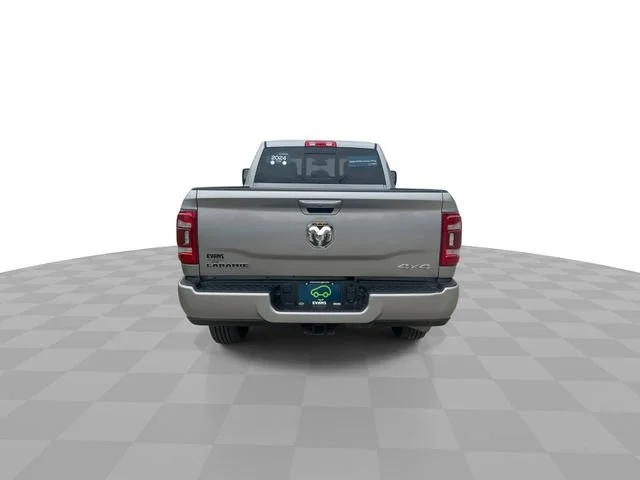 Used 2024 Silver Ram Laramie image 8