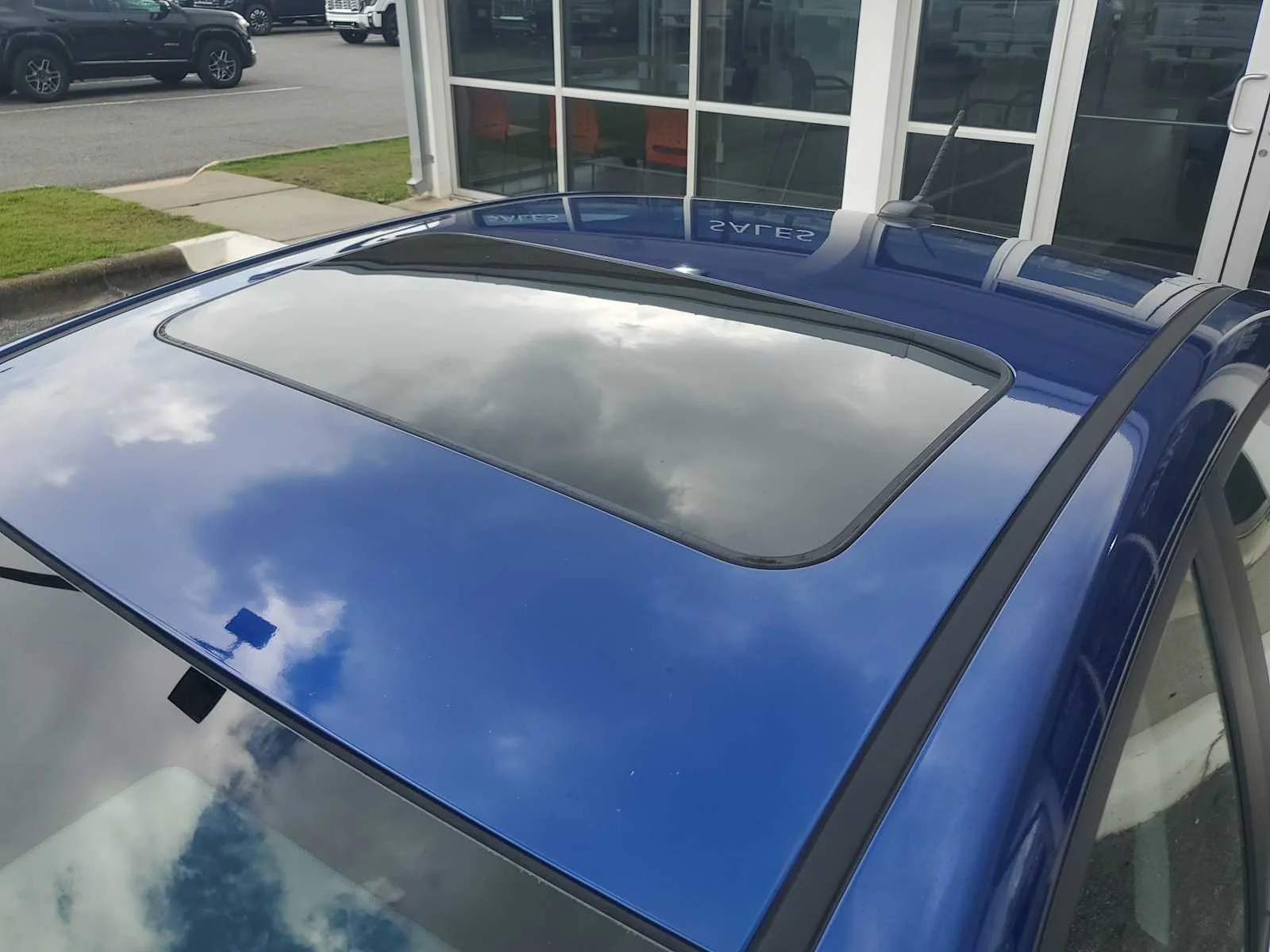 Used 2022  Hyundai Limited image 15