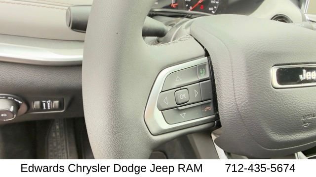New 2026 Red Hot Pearl-Coat Exterior Paint Jeep Limited image 18
