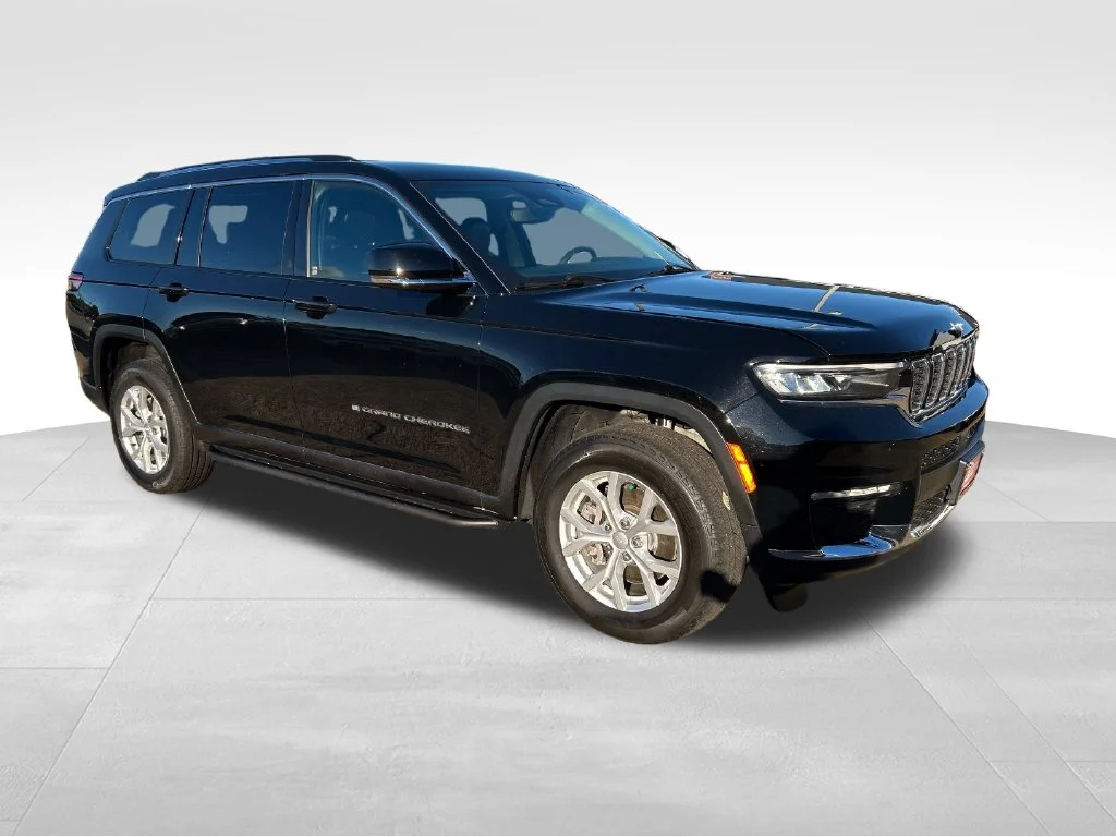 Used 2024 Black Jeep Limited image 8
