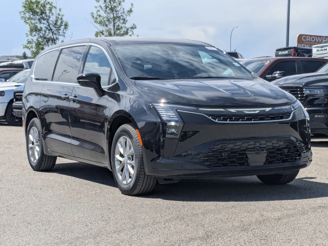New 2027 Black Chrysler Select - - AWD - Safety Sphere Pkg - Stow n Go Seating - Heated Seats - Remote Start & More! image 2